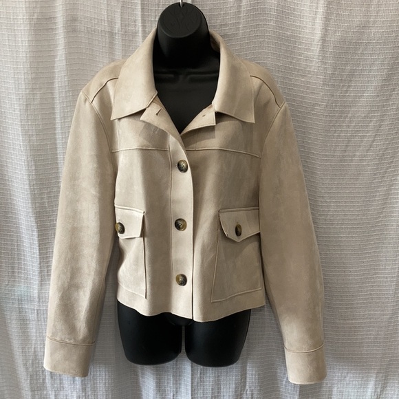 Banana Republic Jackets & Blazers - NWT Banana Republic Vegan Suede Tan Jacket Size XL
